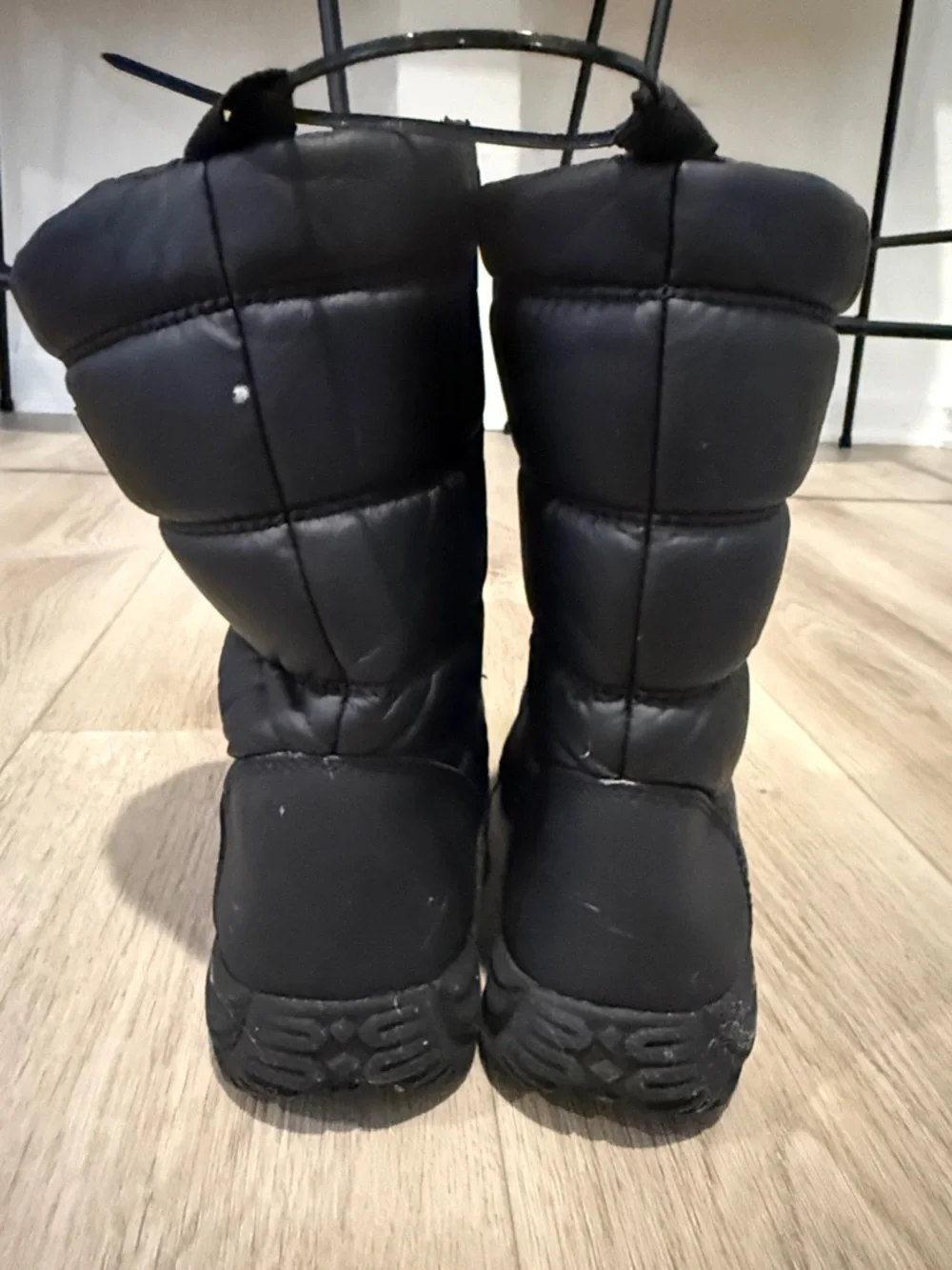 Magellan Kids Snow Boots Size 3 Black Winter Boots Waterproof Outdoor - Picture 4 of 5